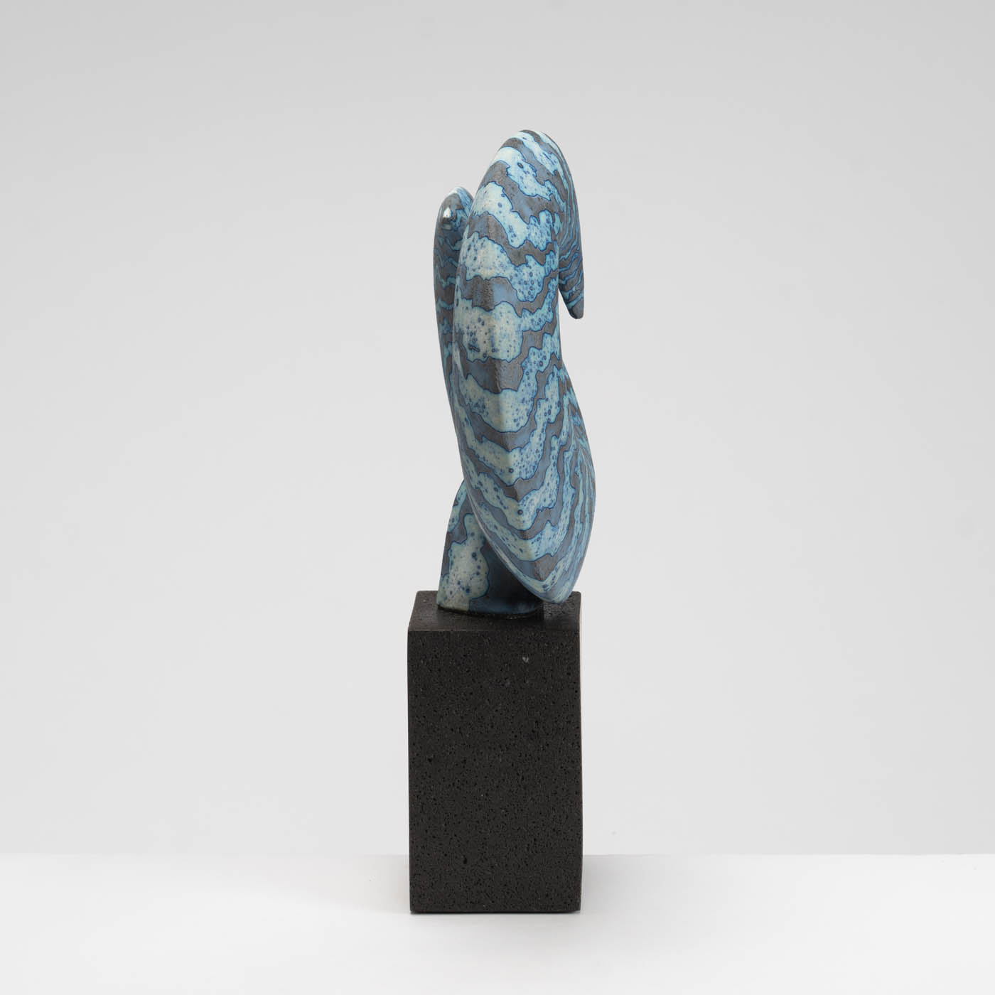 PB161X705 Dark Blue Shell Form