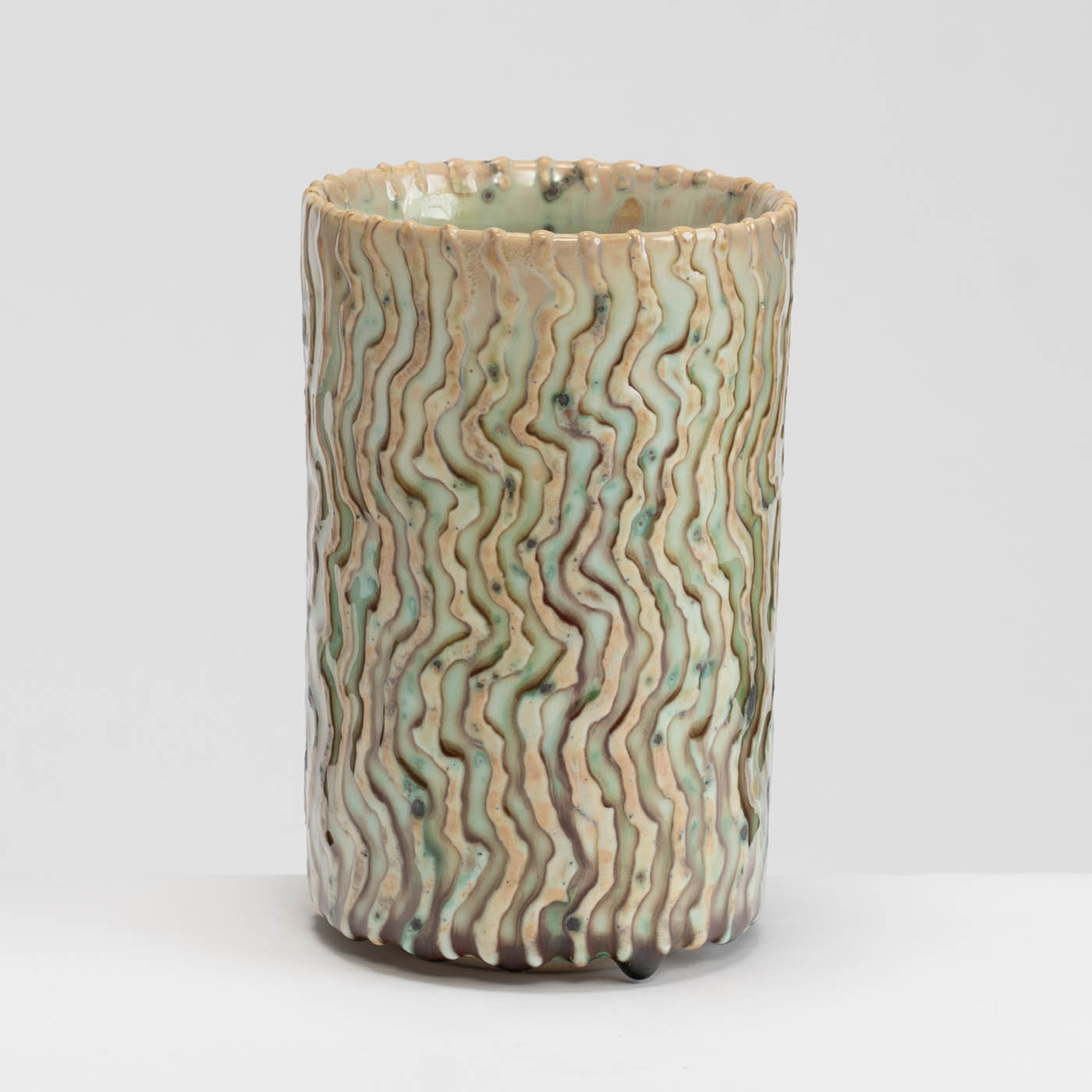 PB161X719 Small Porcelain Cylinder Vessel