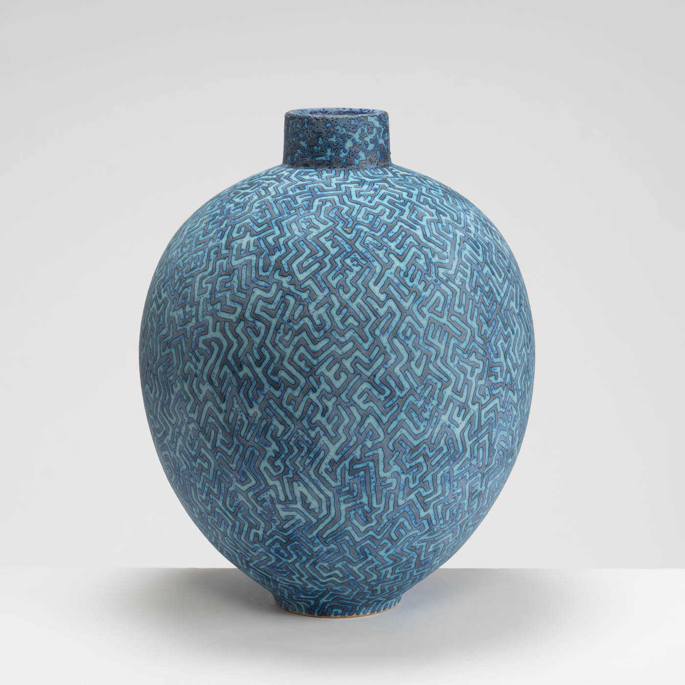 PB161X712 Large Dark Blue Vessel