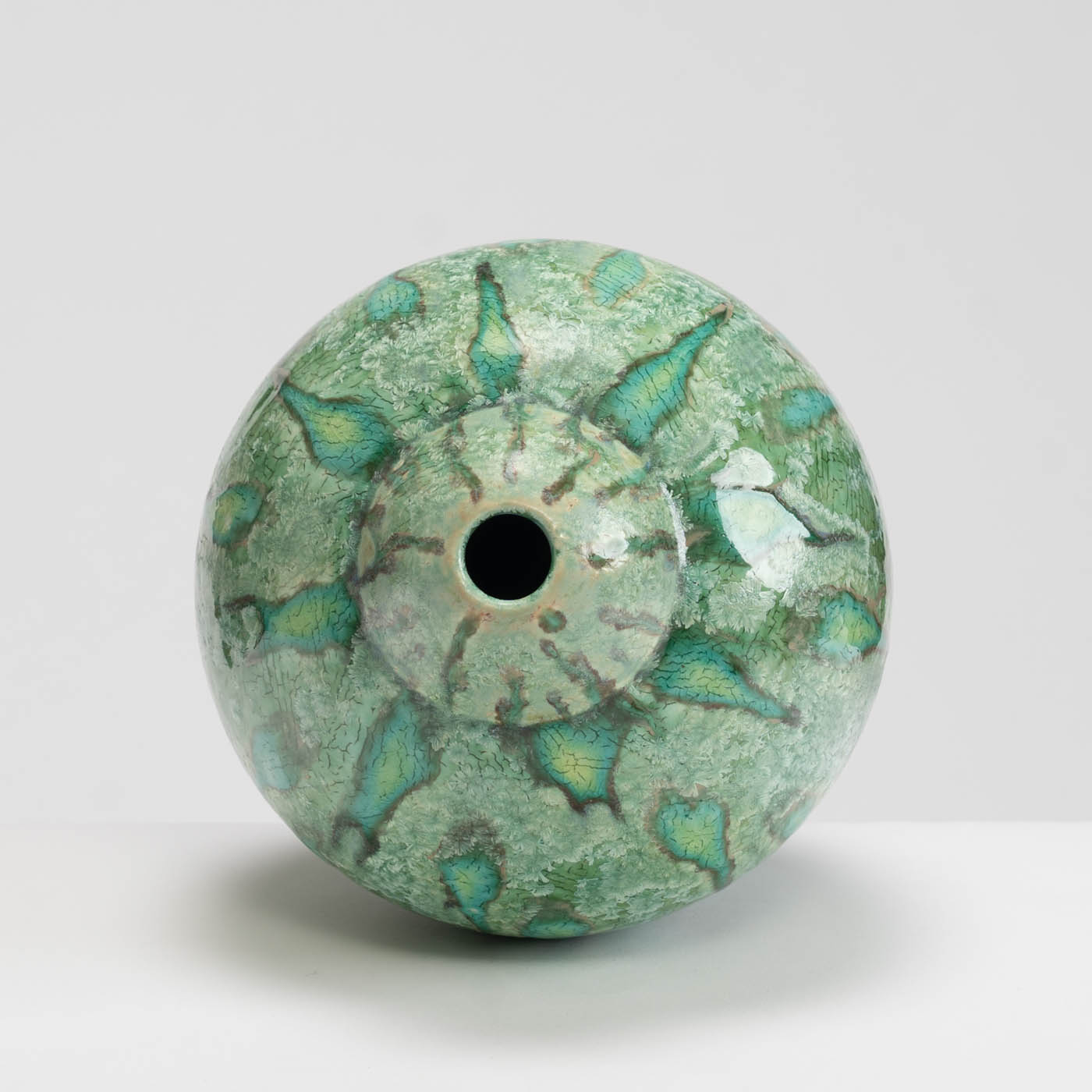 PB161X686 Green Vessel with Crystals