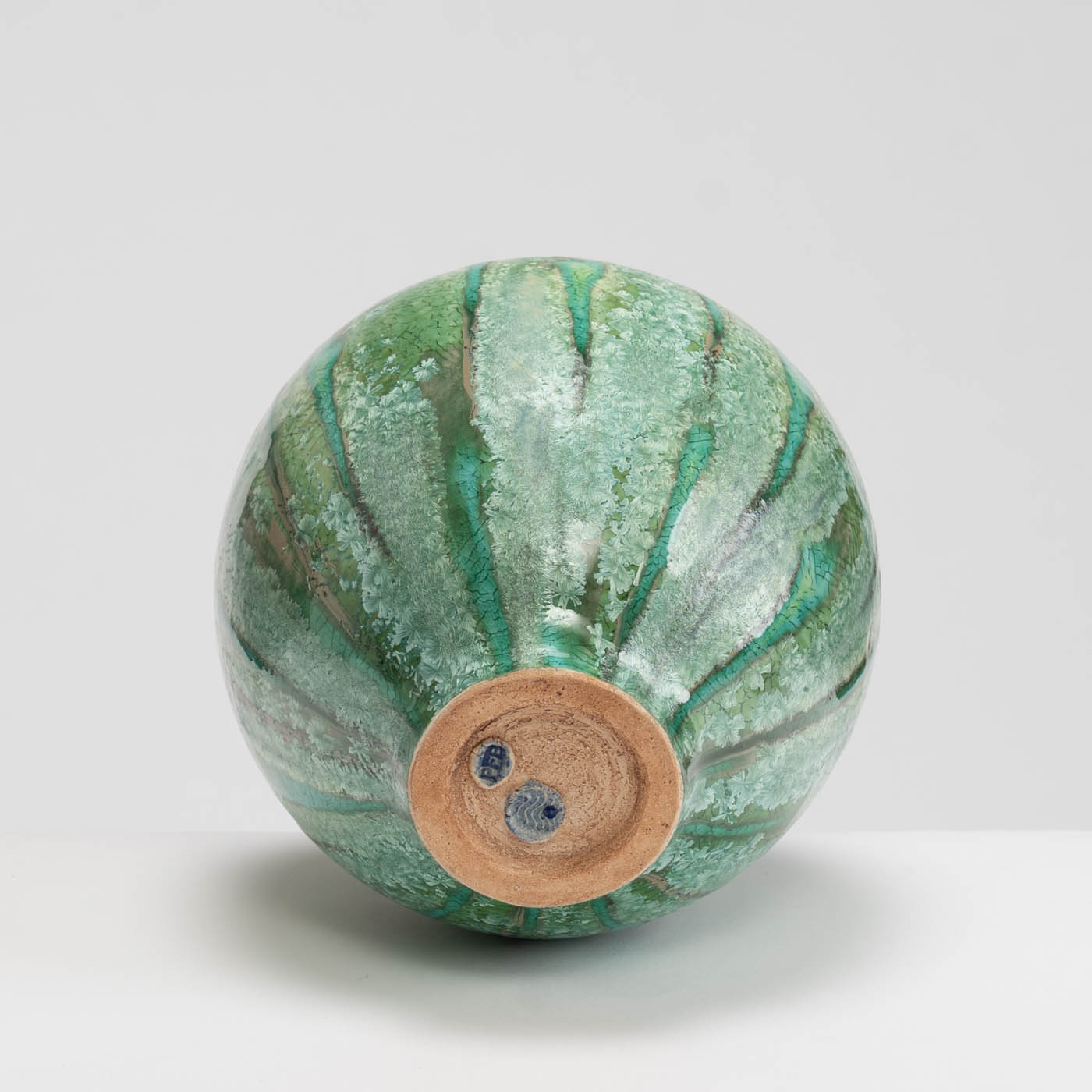 PB161X686 Green Vessel with Crystals