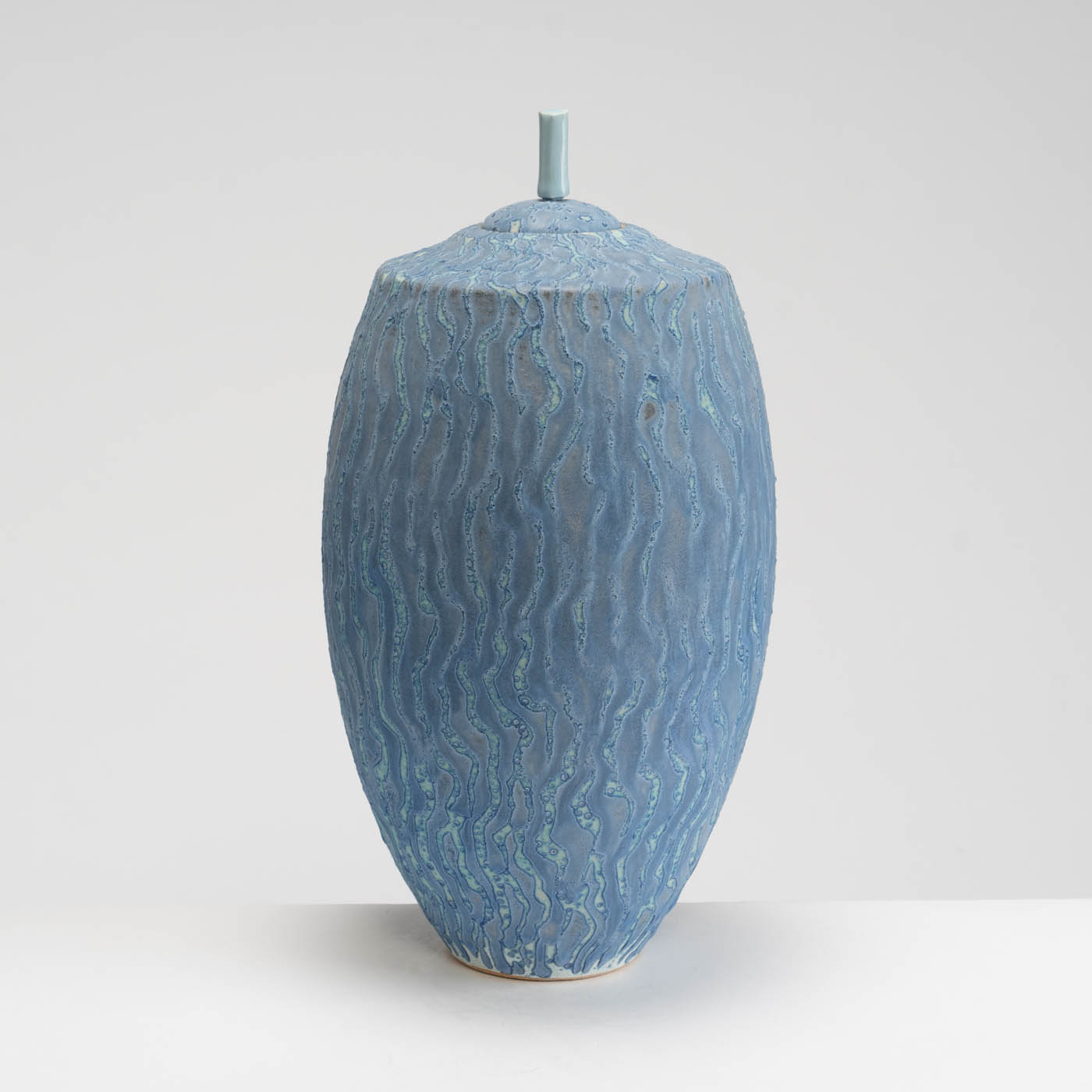 PB161X728 Pale Blue Lidded Vessel