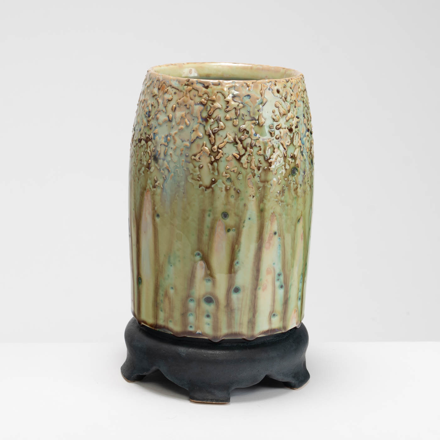 PB161X715 Porcelain Vessel