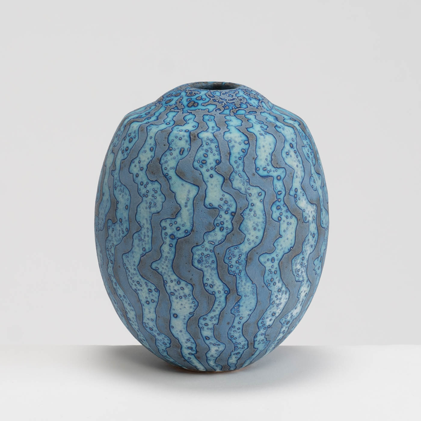 PB161X689 Dark Blue Vessel
