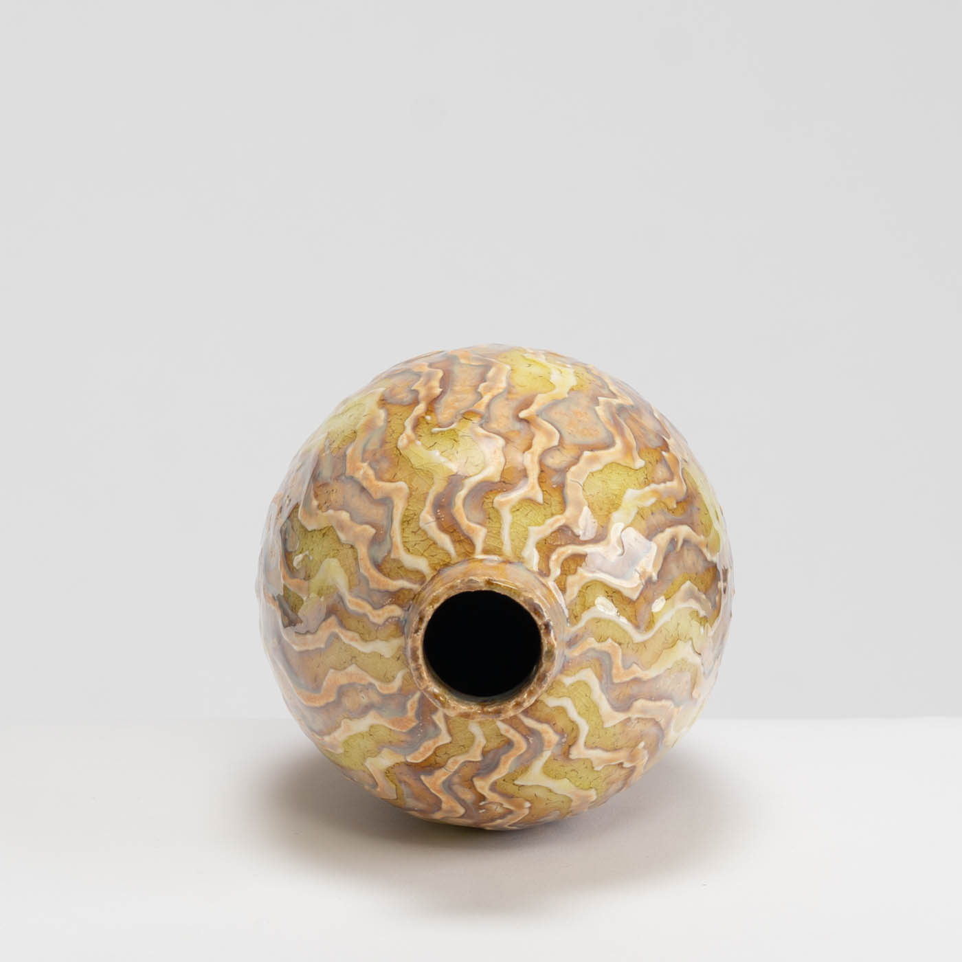 PB161X733 Yellow Vessel