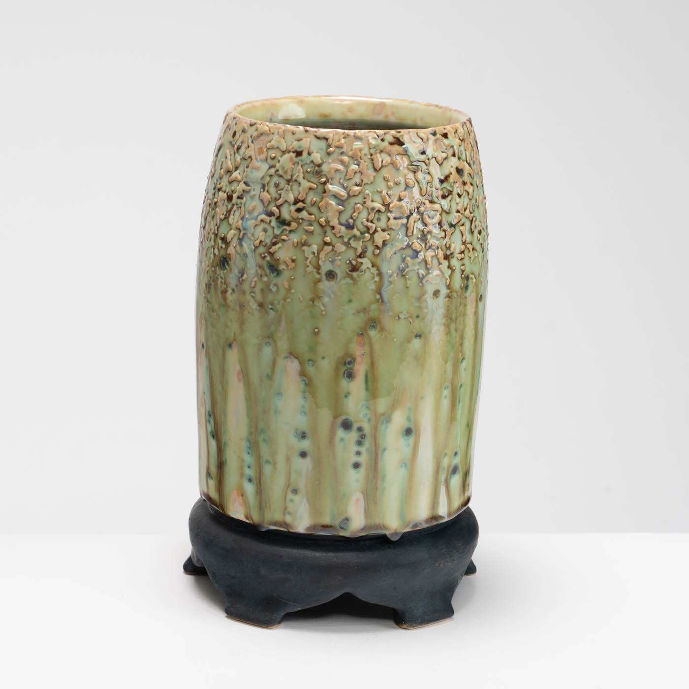 PB161X715 Porcelain Vessel
