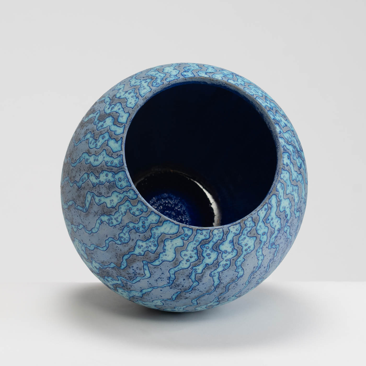 PB161X683 Dark Blue Open Vessel