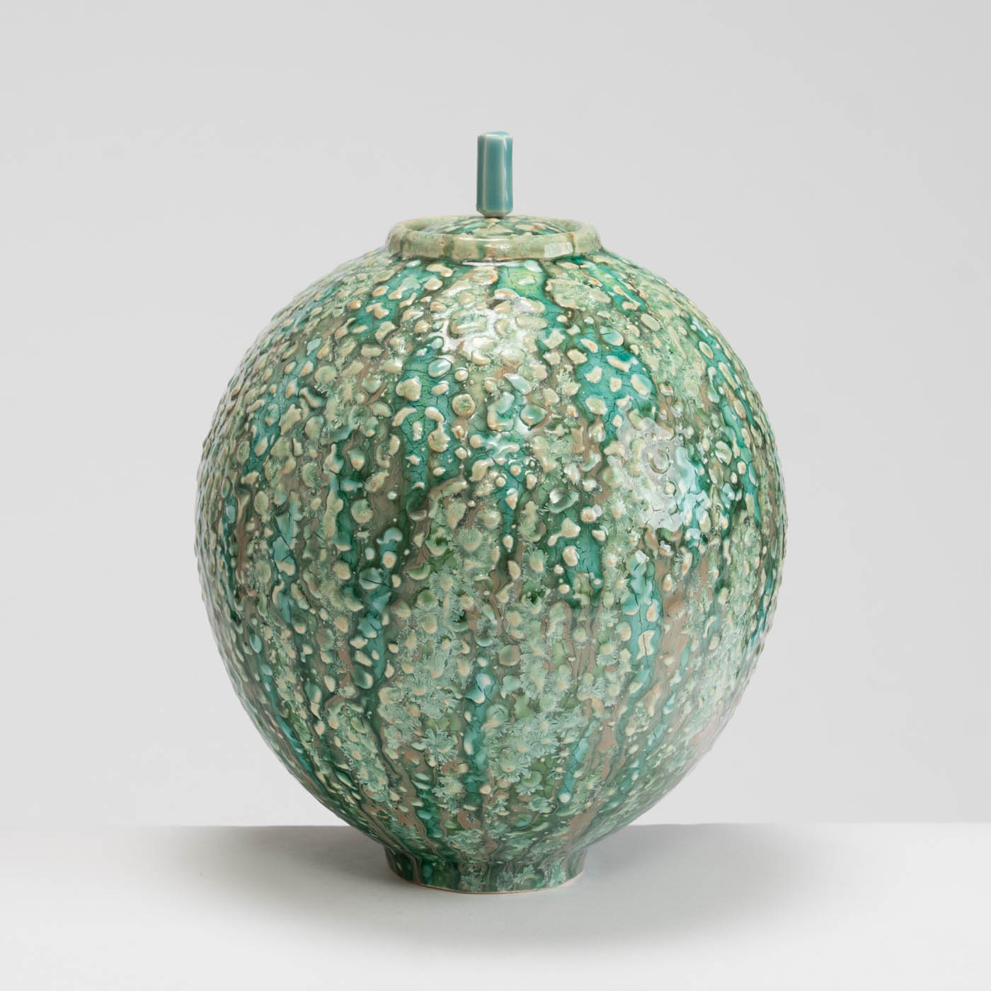 PB161X727 Green Textured Lidded Vessel