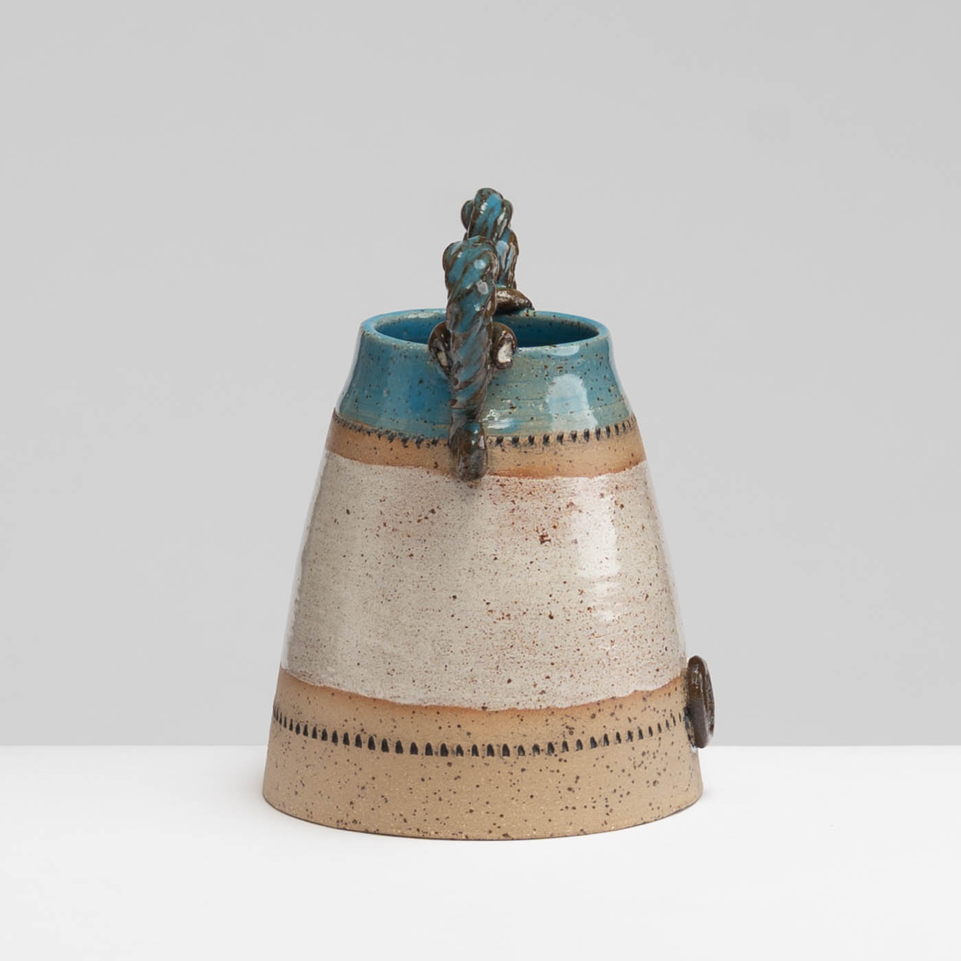 LMS469Y95 Indignant Tank Top Handled Vase