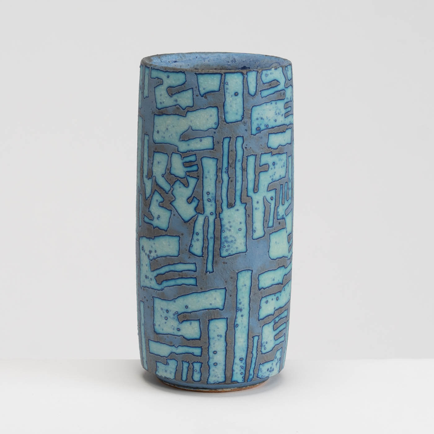 PB161X695 Dark Blue Cylinder Vessel