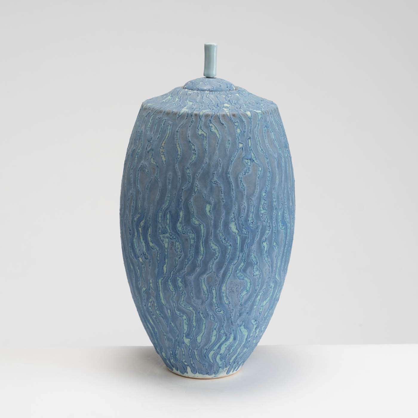 PB161X728 Pale Blue Lidded Vessel