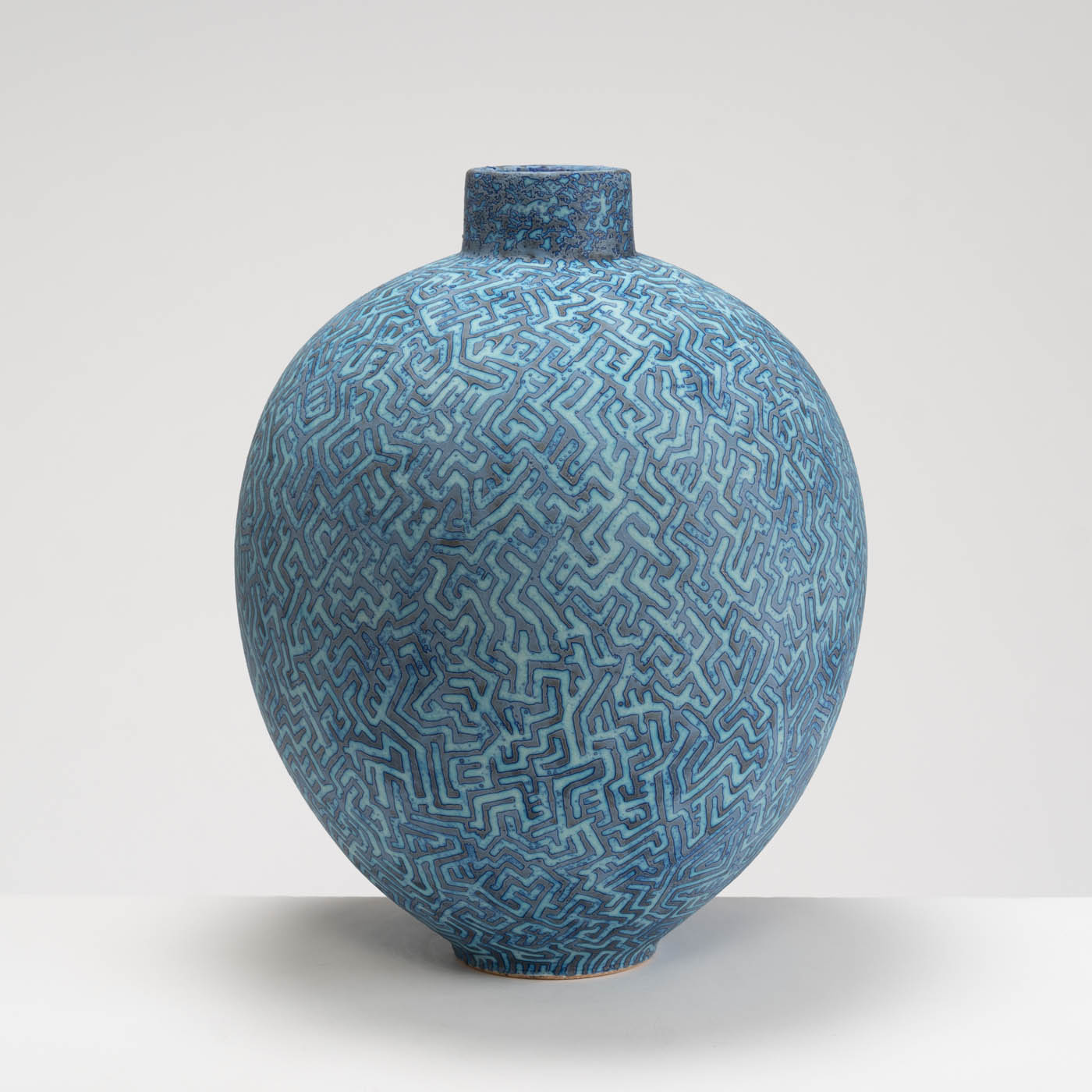 PB161X712 Large Dark Blue Vessel