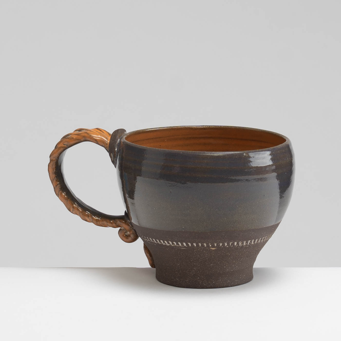 LMS469Y100 Large Dark Mug