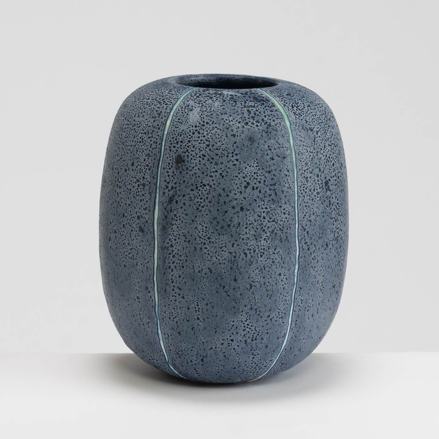 PB161X693 Dark Blue Vessel