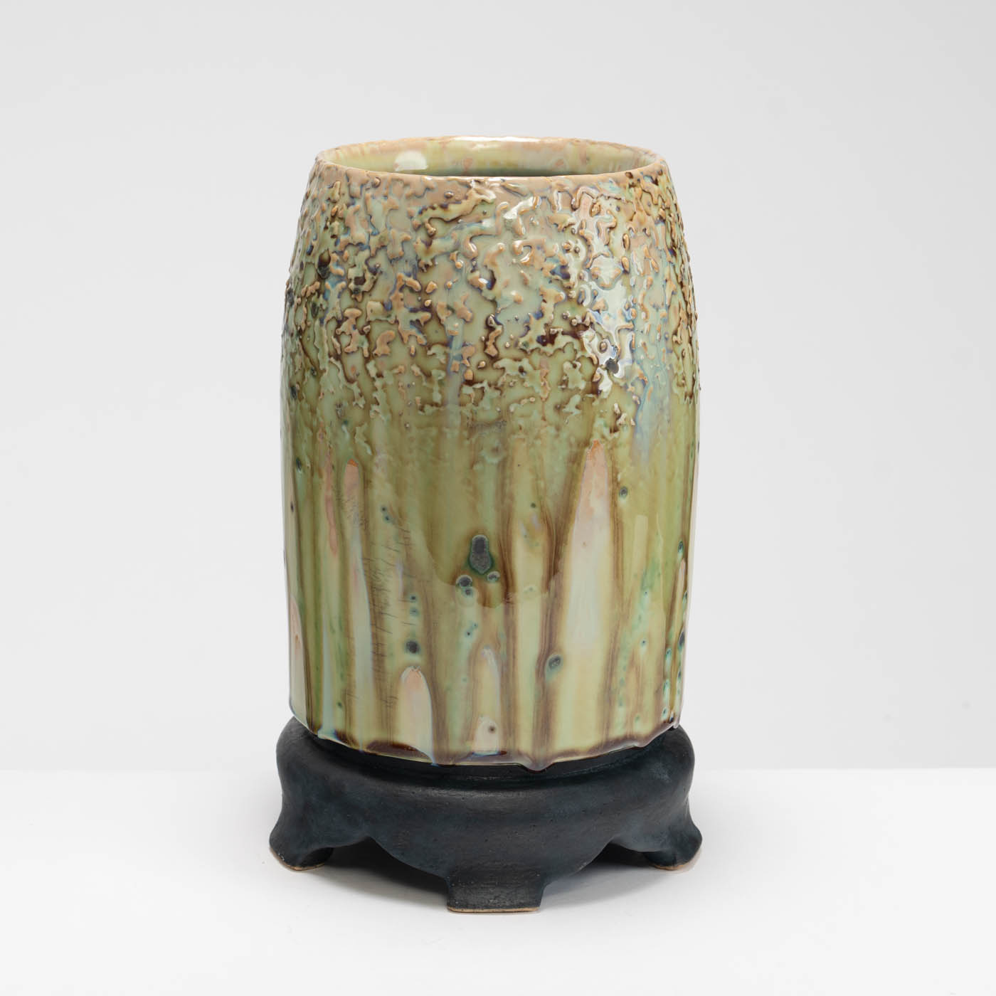 PB161X715 Porcelain Vessel