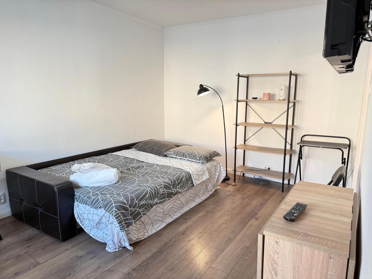 1 Neat Room Apartment