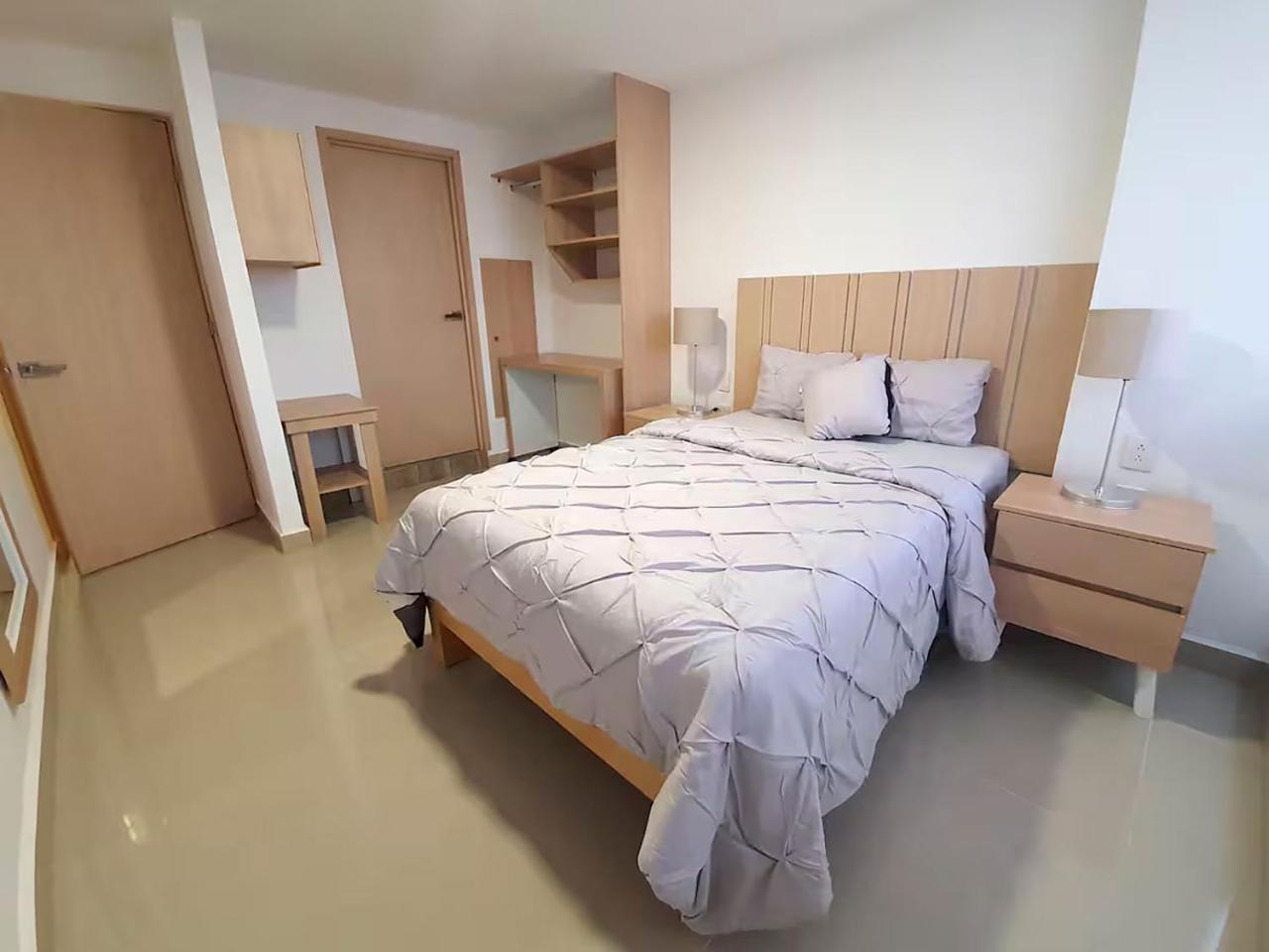 09 Magnífica habitación cerca CAS Consulado