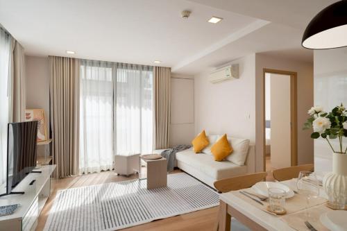 2BR2BA BTS Thonglor Rooftop Pool Gym BBQ Low