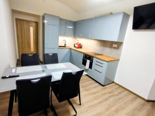 2 - room apartment with terrace and free parking