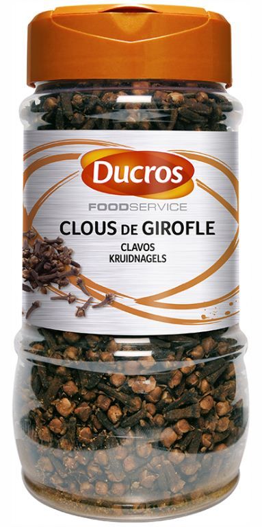 Clou de girofle et fleurs des girofliers