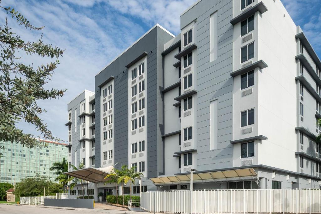 Image of SpringHill Suites By Marriott Miami Downtown/Medical Center