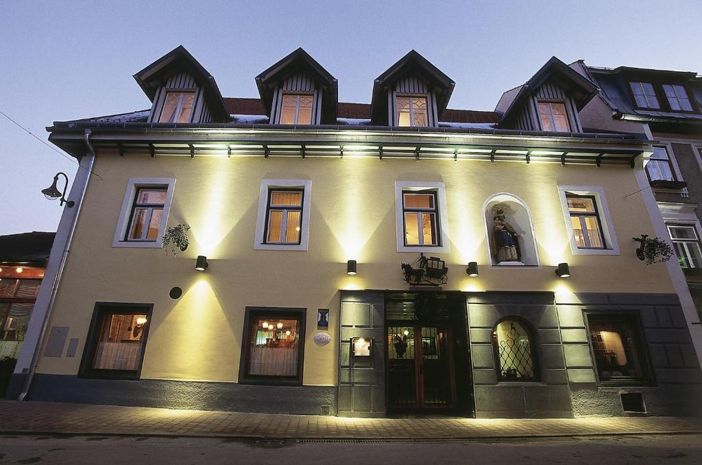 Image of Hotel Post Karlon