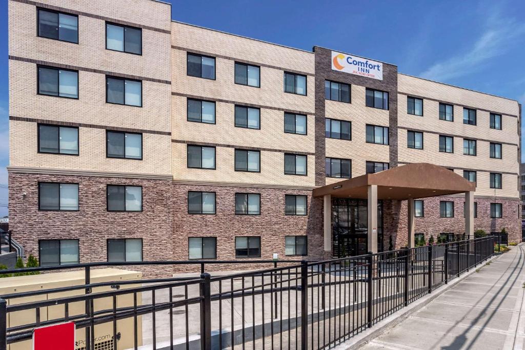 Image of  Comfort Inn JFK Airport 