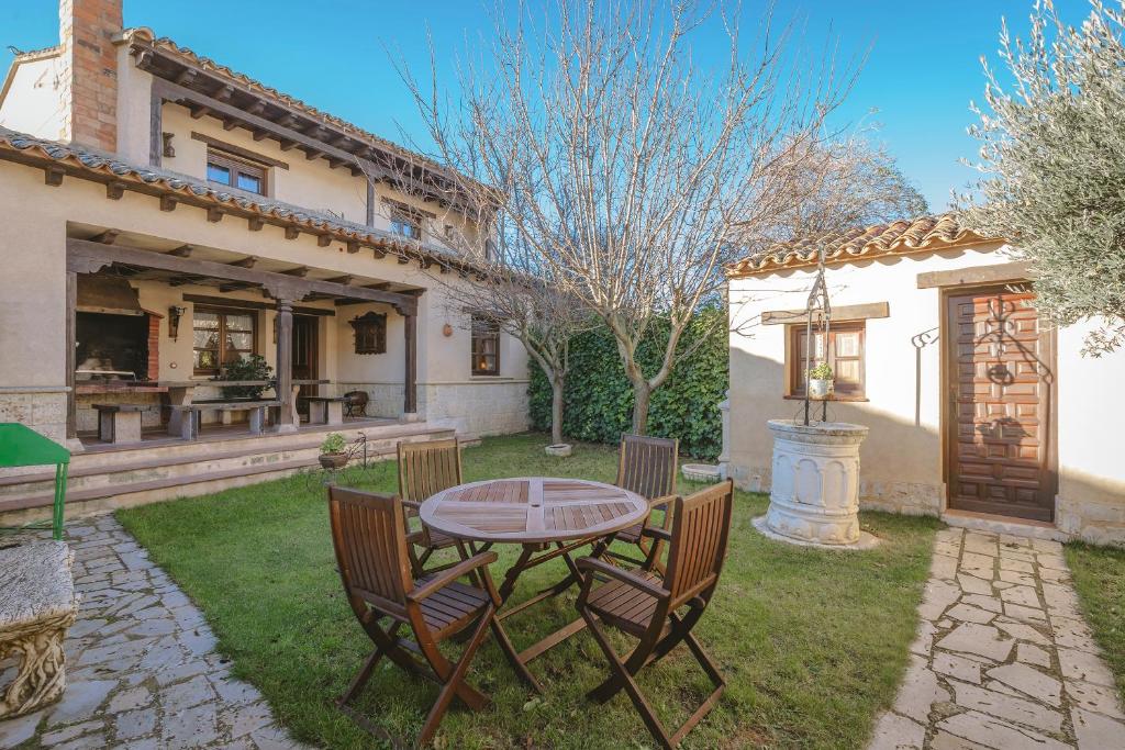 Image of  Villa De Urueña Casa De Ilustres 