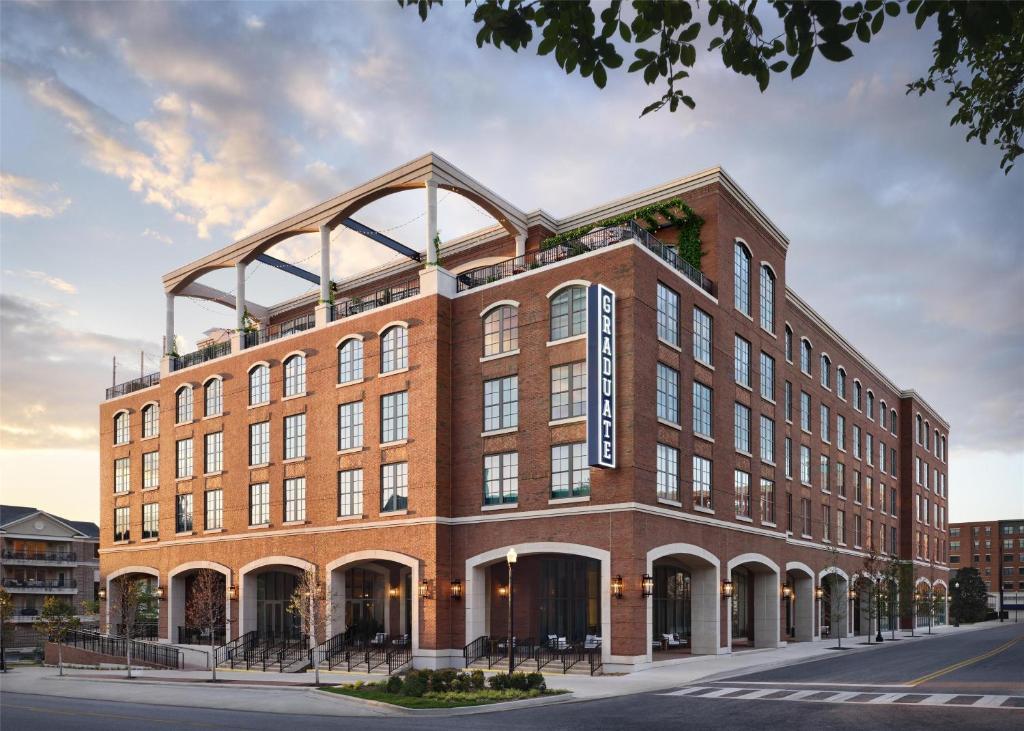 Image of  Graduate By Hilton Auburn 