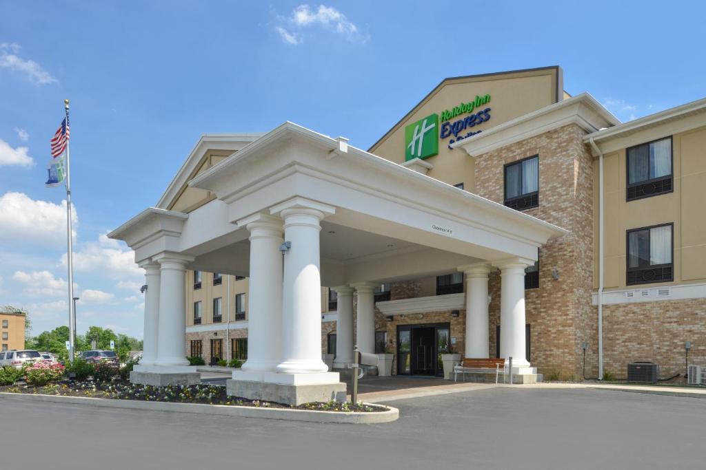 Image of Holiday Inn Express & Suites Greenfield