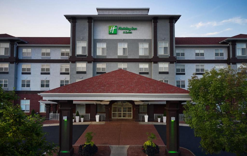 Image of  Holiday Inn Hotel & Suites Madison West 