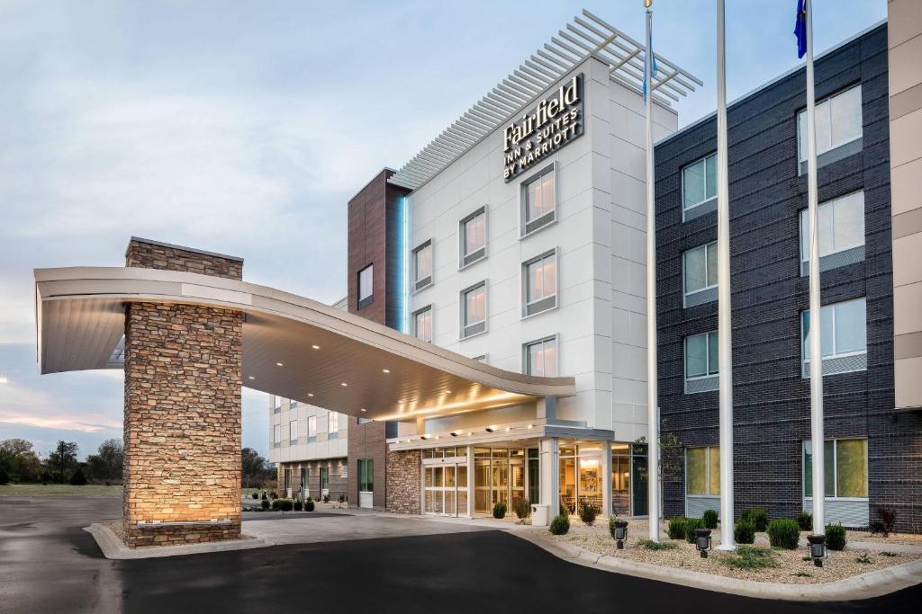 Image of Fairfield Inn & Suites Kenosha