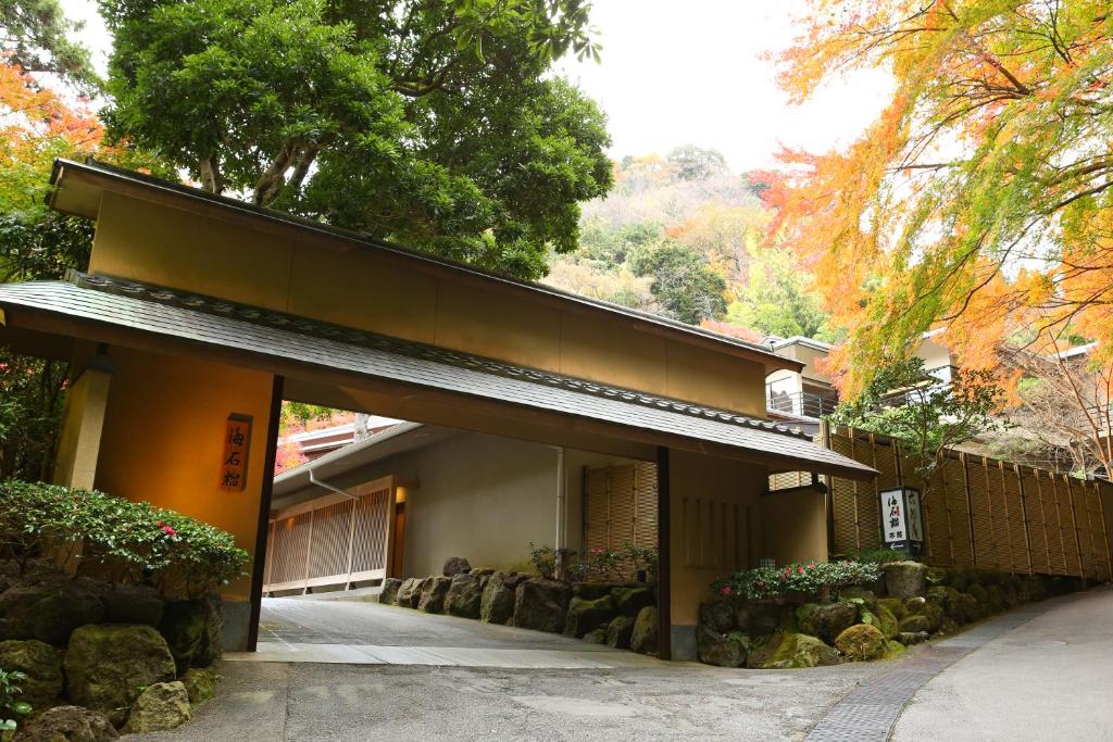 Image of  Oku Yugawara Tsubaki 