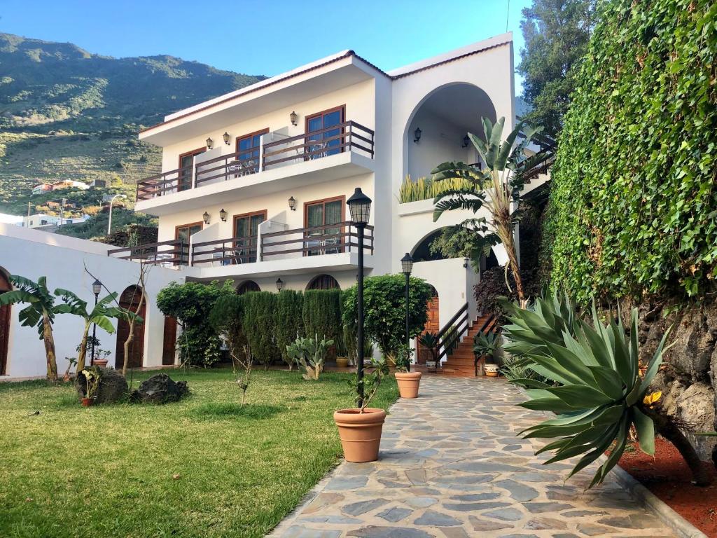 Image of Apartamentos Frontera