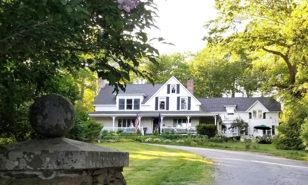 Image of Timbercliffe Cottage Inn