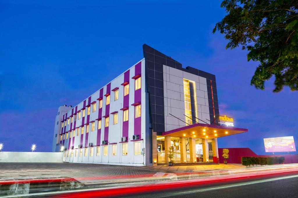 Image of Midtown Xpress Sampit