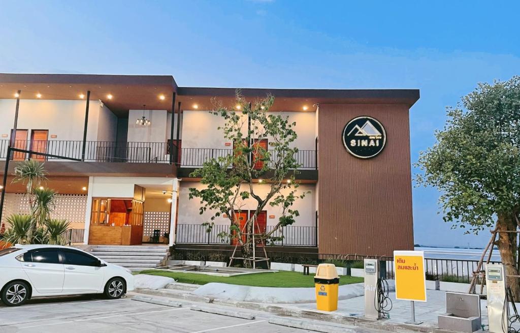 Image of  Sinai Rimtalay (โรงแรม ซีนาย ริมทะเล) 