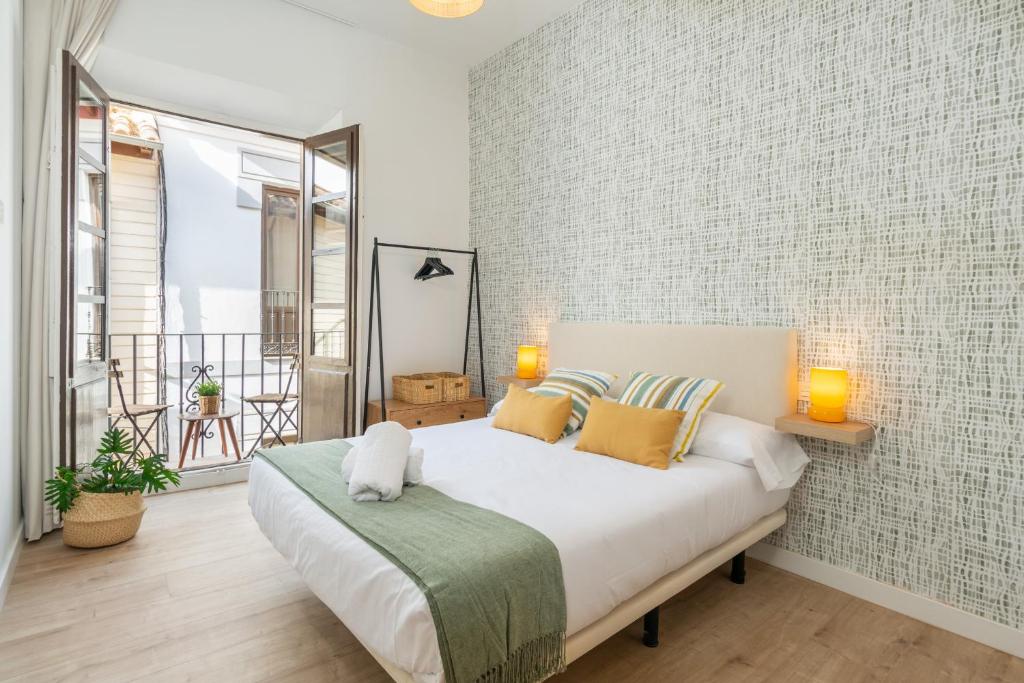 Image of  Apartamentos Luna Suites Palacio Dorita 