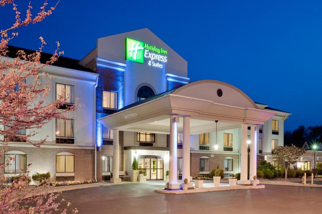 Image of Holiday Inn Express Hotel & Suites Easton By IHG