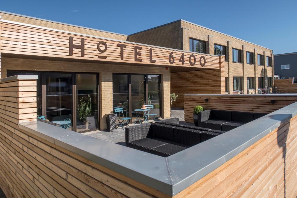 Image of Hotel 6400