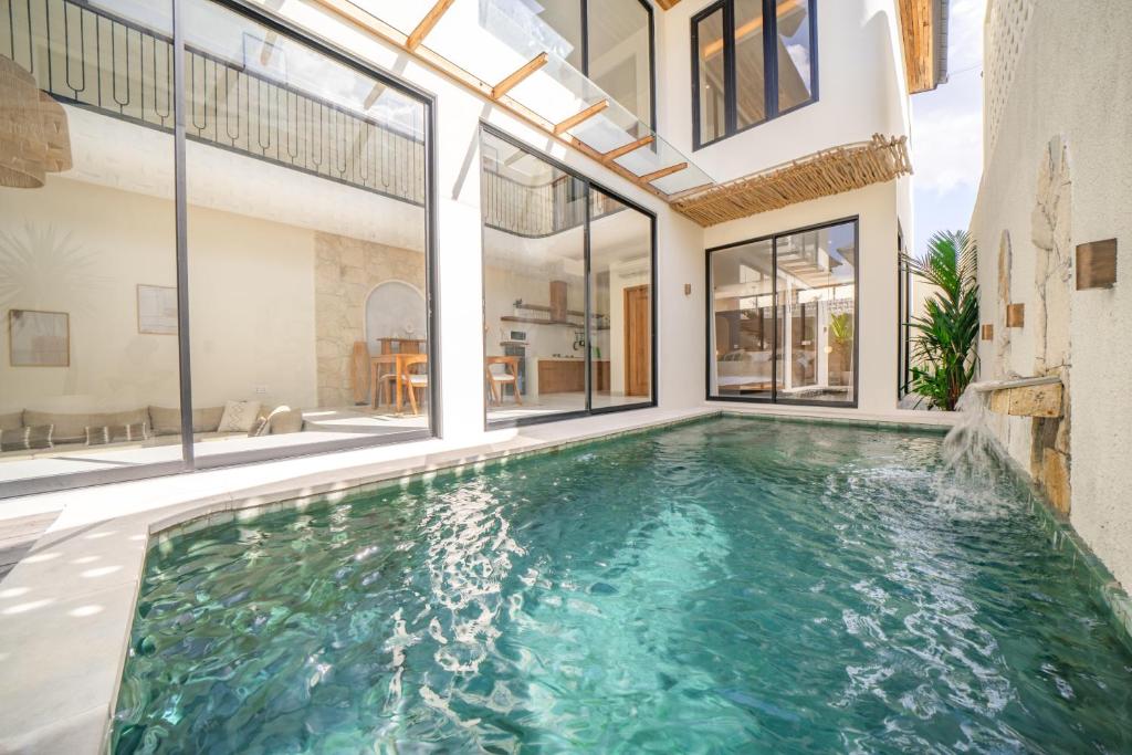 Image of  Casa Amadeo - NEW Modern 3BR Villa With Pool In Seminyak 