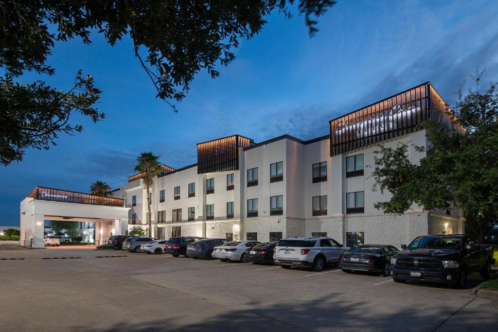 Image of Champions Club And Hotel, Houston Westchase