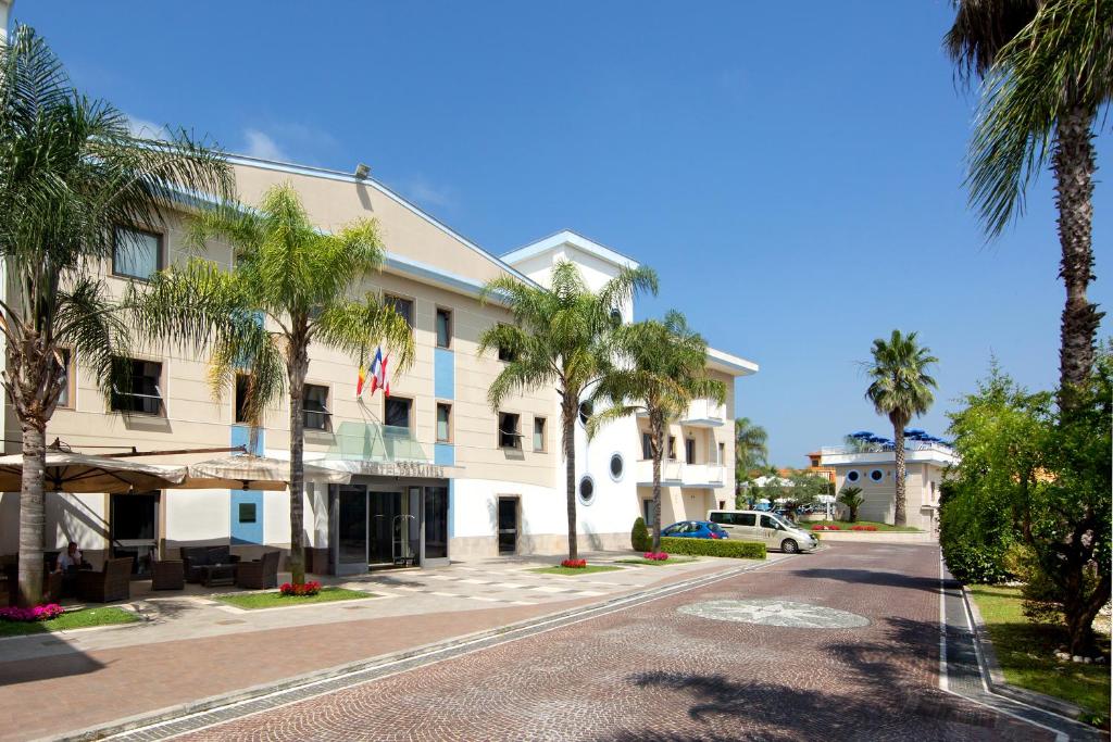 Image of Hotel Premiere Pool & Resort
