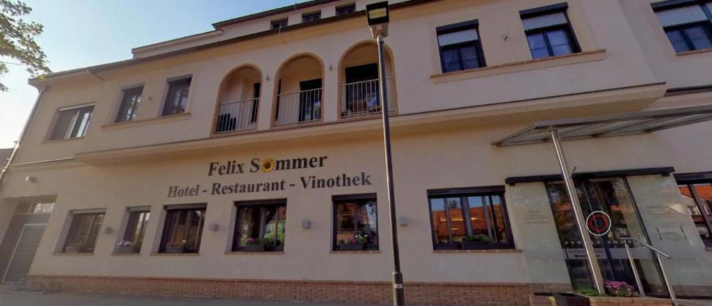 Image of Hotel-Restaurant-Vinothek Felix Sommer