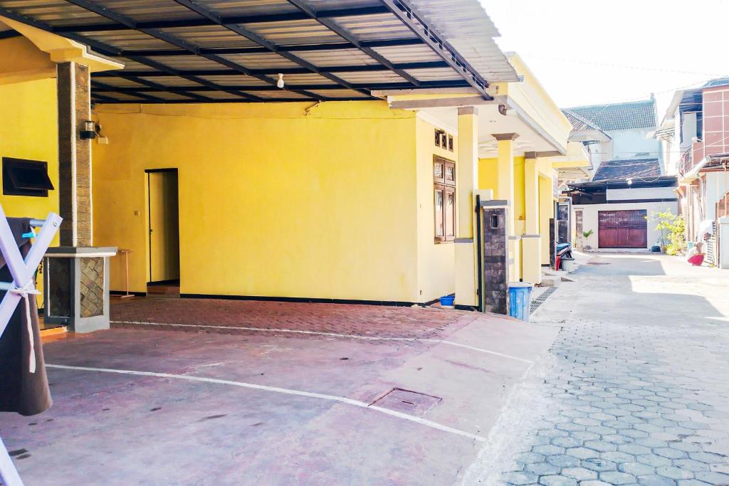 Image of Homestay Nangkaan Estate Mitra RedDoorz