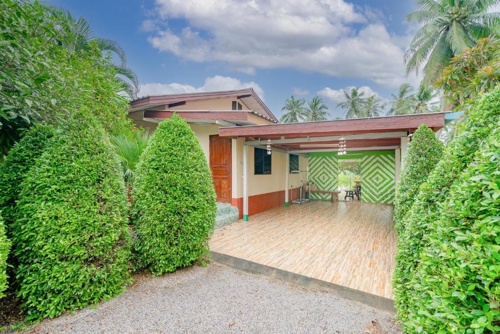 Image of Bangsaphan Paradise Green House