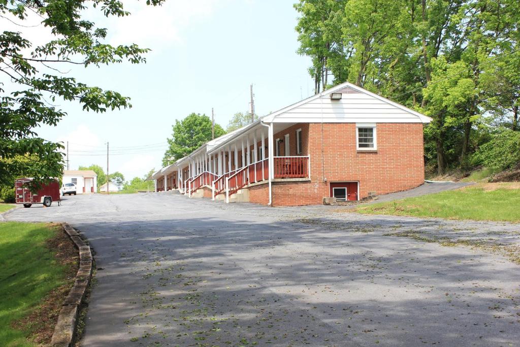Image of Penn Amish Motel