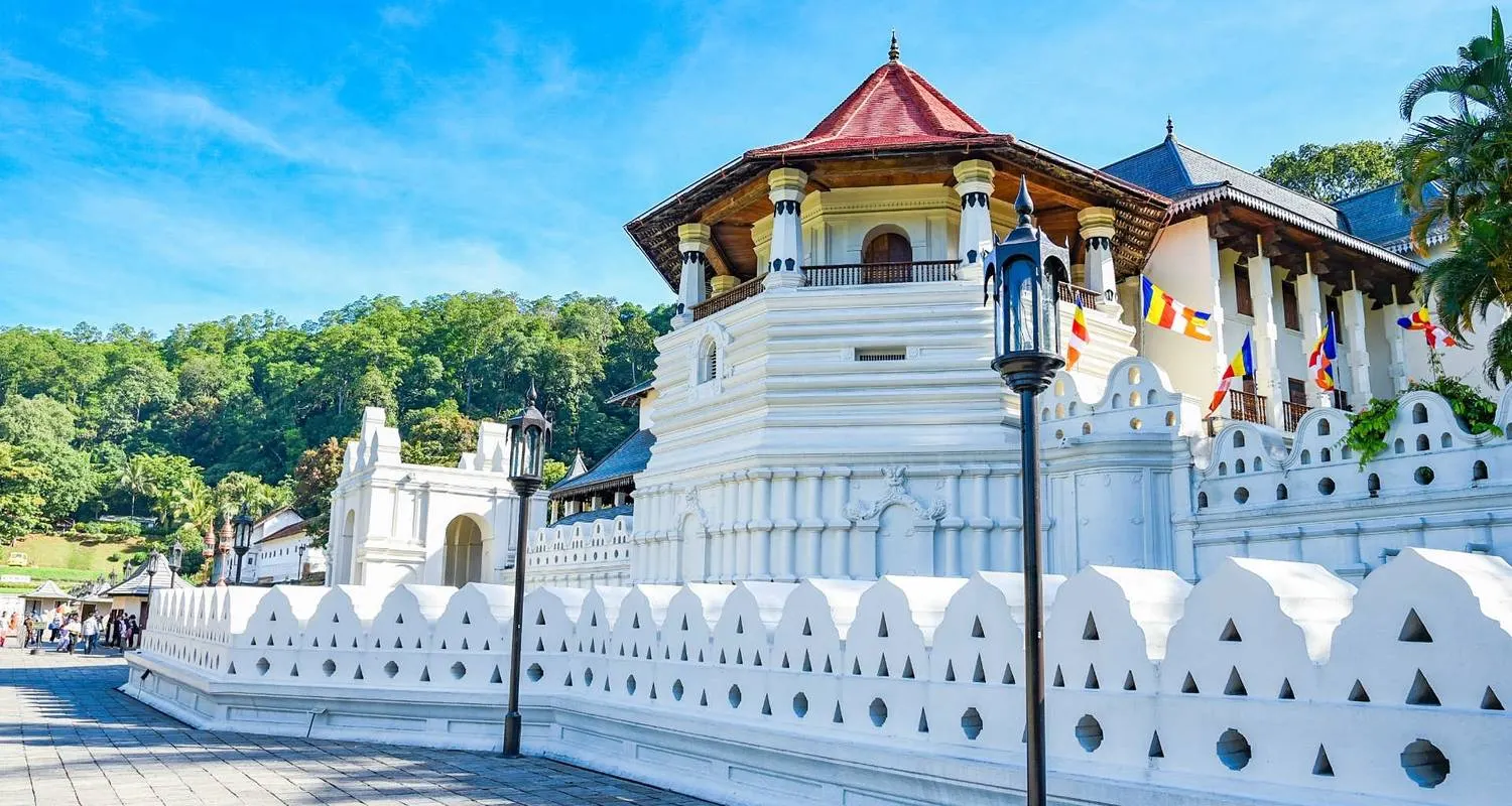 Temple of the Sacred Tooth Relic Visit
