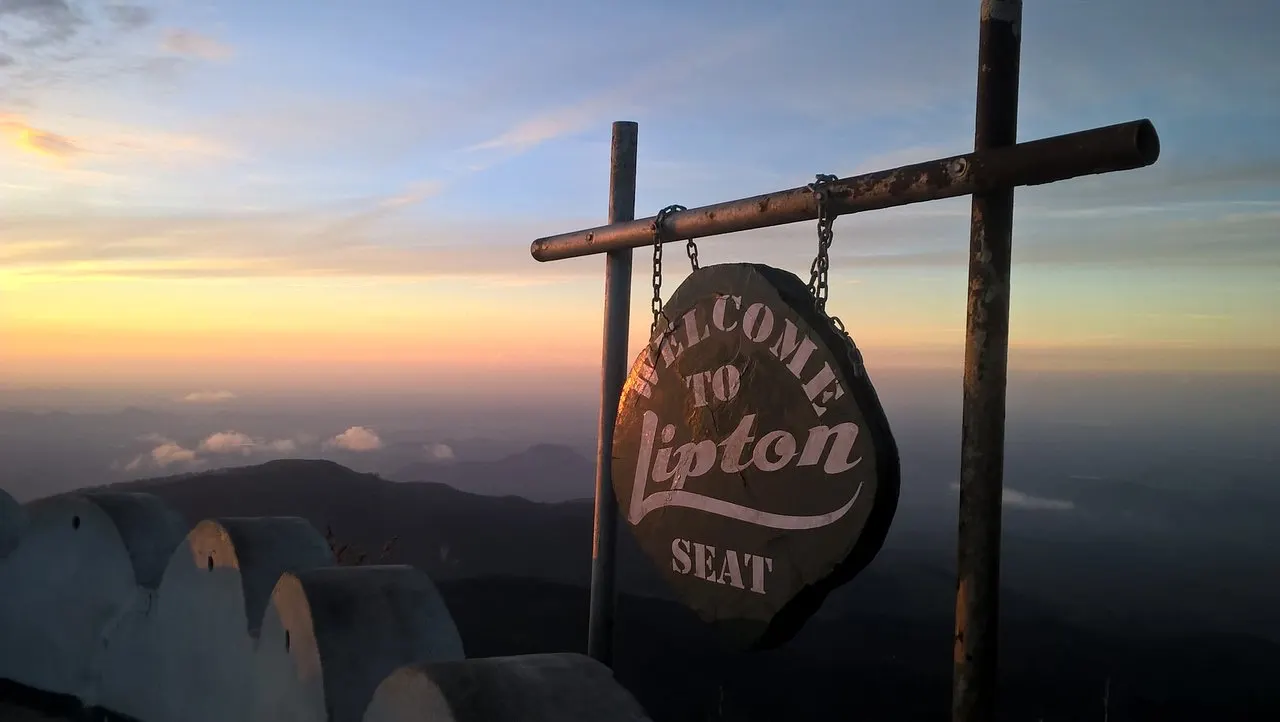 Sunrise at Lipton's Seat