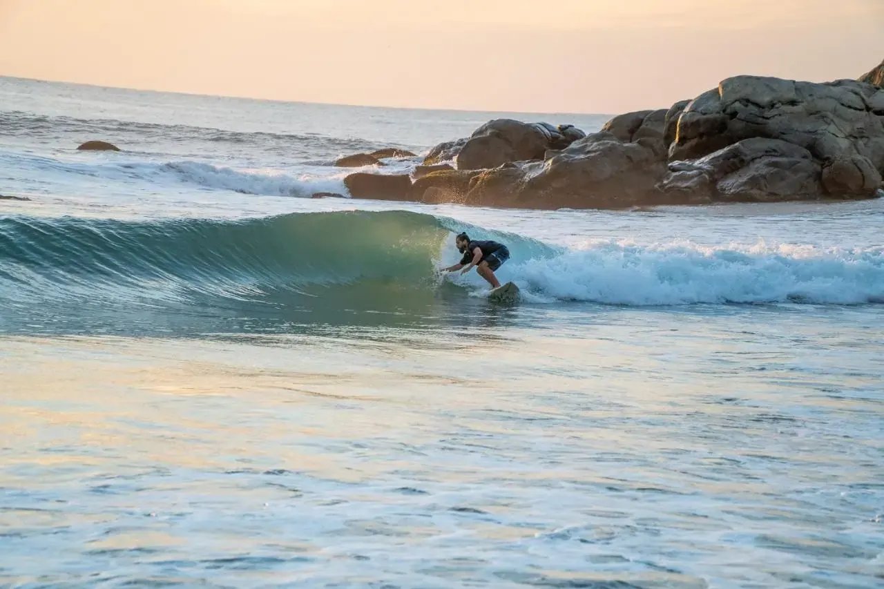 Chill and Surf at Whiskey Point